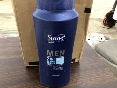 Case of 4 Suave Men 2 in 1 Anti Dandruff Shampoo - Lot 426