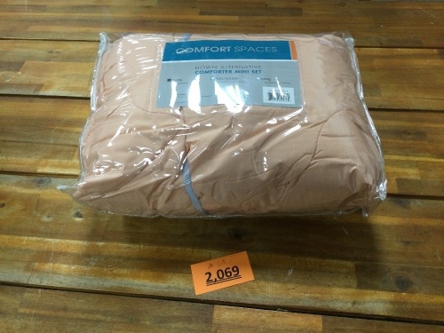 Comfort Spaces Comfoter Mini Set - Lot 2069