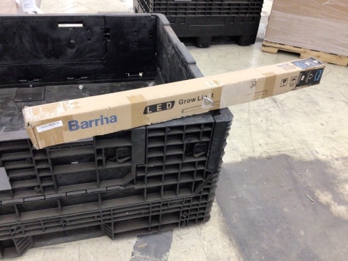 Barrina LED Grow Light, 4 ft, 8 pack - Lot 161