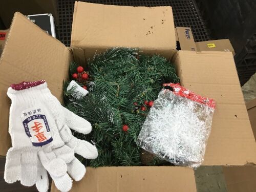 Christmas Garland with Lights - Lot 519