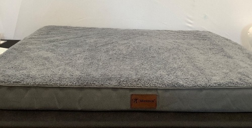 Orthopedic Dog Bed for Large Dog, 35x22x3 - Lot 247