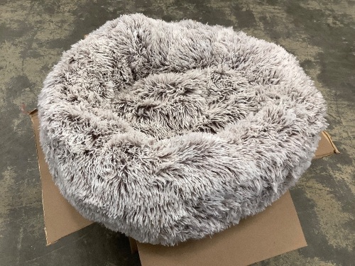 Western Home Faux Fur Pet Bed, Anti Anxiety Donut Cuddler  - Lot 317