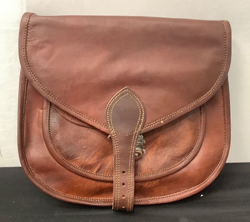 Muke Crossbody Leather Sling Bag - Lot 78