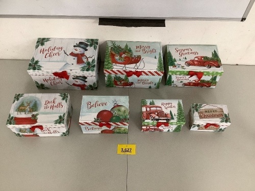 7 Decorative Christmas Boxes - Lot 3627