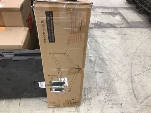 Toddler Bed Safety Rails  - Lot 533