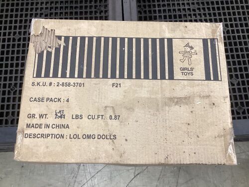 Case of (3) LOL Omg Dolls - Lot 826