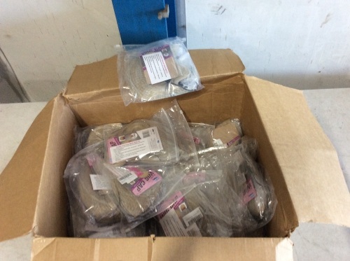 Lot of (20) Wavy Platinum Ash Blonde Synthetic Wigs - Lot 1020