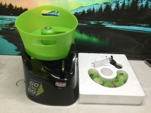 GoDogGo Fetch Machine Automatic Ball Launcher - Lot 896