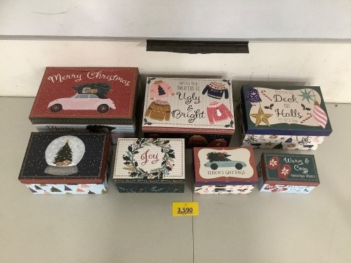 Set of 7 Decorative Christmas Boxess - Lot 3590