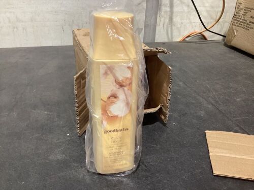 Case of (4) Goodbaths Cozy Hour Cotton Blossom & Musk Nourishing Body Wash  - Lot 402