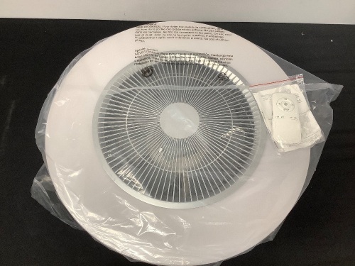 Round White Ceiling Fan Light - Lot 153