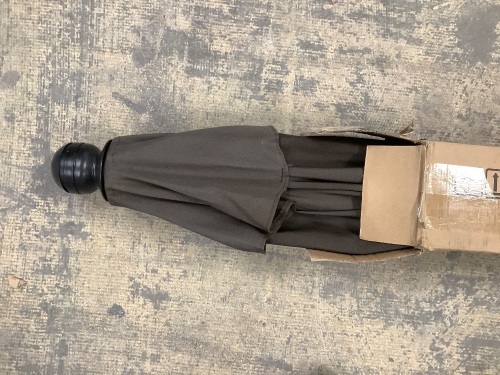 10ft Patio Umbrella - Lot 318