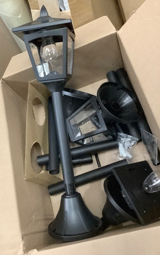 Box of 4 Solar Lanterns, Some damage - Lot 158