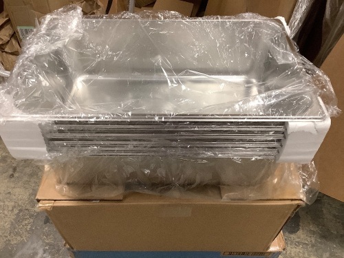 Set of 6 Large Roasting Pans - Lot 259