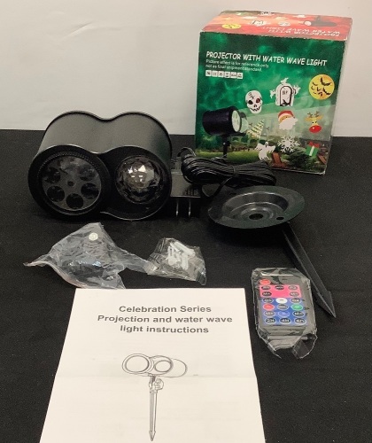 Christmas/ Halloween Projector Light - Lot 410
