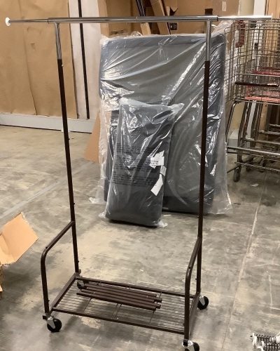 Rolling Clothing Rack - Lot 440