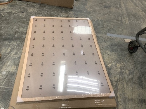 24x36 Poster Frame, Beige - Lot 534