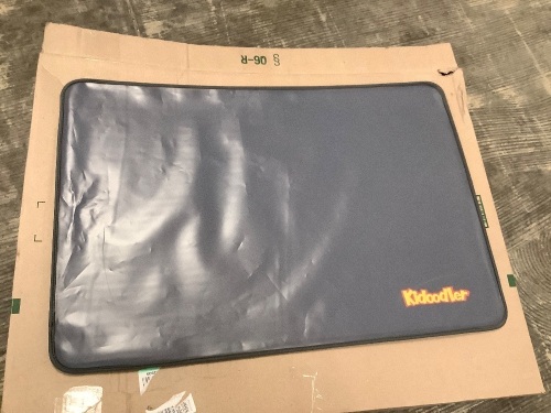 Kidoodler 33x22 Portable Puzzle Mat for 1000 pcs - Lot 477