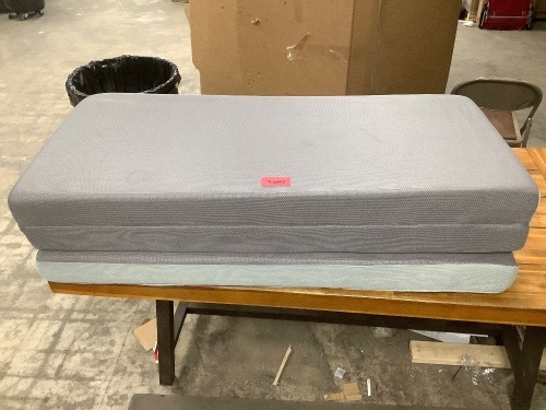 Folding Portable Mattress Topper w/ Plush Foam - 4in - Lot 4609