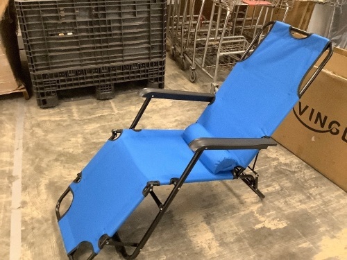 Vingli Lounge Chair - Lot 321
