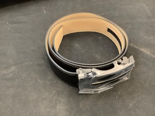 Men's Black Leather Belt, Waist 32-36" - Lot 406