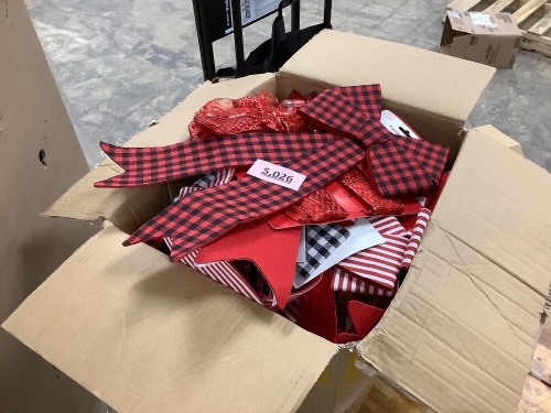 Decorative Holiday Bows - Lot 5026