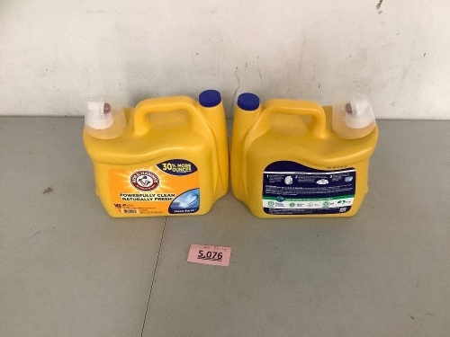 Arm&Hammer laundry detergetnt 2pc. 1.47 gal bottles - Lot 5076