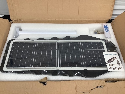 Remote Controlled Solar Street Light - Lot 111