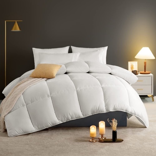 Shilucheng Goose Down Alternative Comforter, King - Lot 329