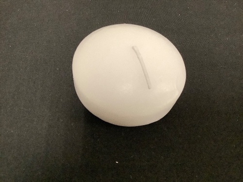 Lot of (36) Small Floating White Candles - Lot 107
