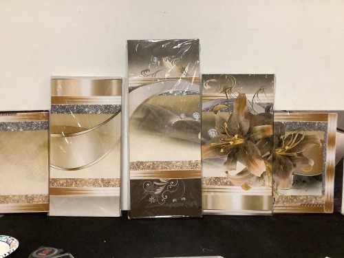 Set of 5 Flower Print Canvas - Lot 340