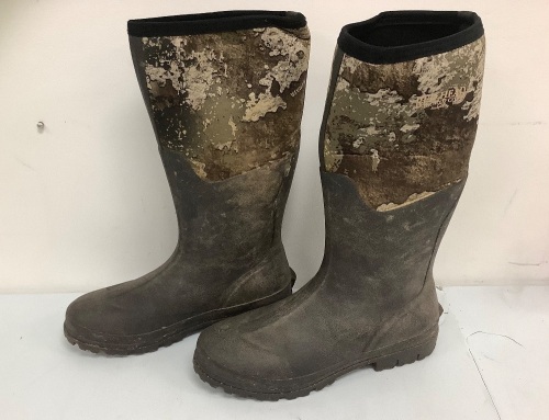 Red Head Utility Rubber Boots Men's 11, E-Comm Return, Sold As-is - Lot 333