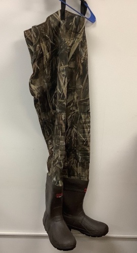 Waist High Hunting Waders Men's 11R, E-Comm Return, Sold As-is - Lot 401