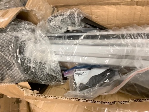 Vehicle Roof Rack, E-Comm Return, Sold As-is - Lot 359