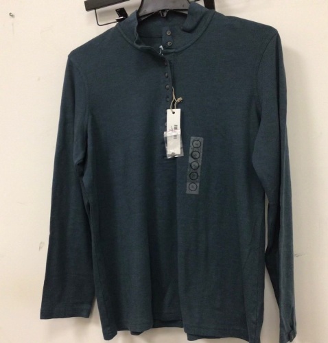 Natural Reflections 10 Button Pullover Women's XL, Appears New, Sold As-is - Lot 159