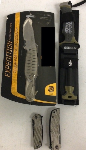 Lot of (4) Knives, E-Commerce Return, One Needs a Screw Replaced, Sold as is - Lot 596