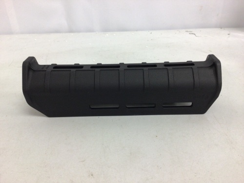 Magpul Moe M-Lok Forend, E-Commerce Return - Lot 335