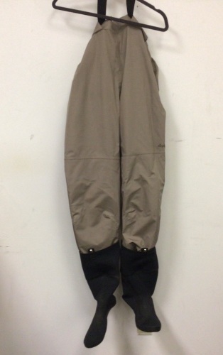 Breathable Stocking-Foot Waders Men's L, E-Comm Return, Sold As-is - Lot 275