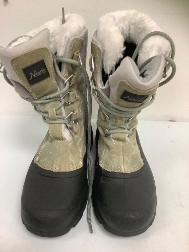 Lot of (2) Womens Boots, E-Comm Return - Lot 543