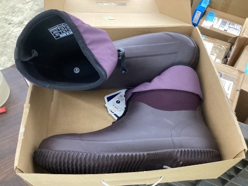 Hisea Weatherproof Insulated Neoprene Rubber Boots, Men's 13  - Lot 514