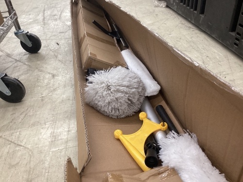 Cleaning Tools  - Lot 190