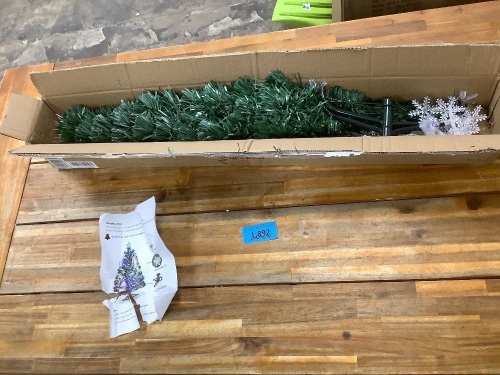 Upsingk Artificial X-Mas Tree - Lot 1892