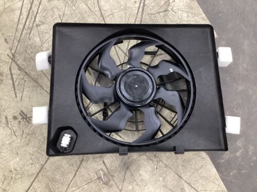 BOXI Engine Cooling Fan Assembly For 2011-2012 Hyundai Sonata 2.4L / 2011-2014 Kia Optima 2.4L - Lot 489