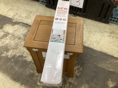 Retractable Baby Gate  - Lot 644