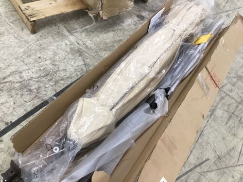 10 ft. Cantilever Solar Tilt Patio Umbrella in Beige - Lot 559