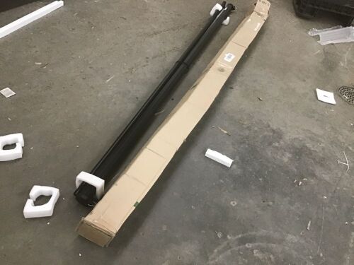 VivoHome Projector Screen 8' - Dented - Lot 293
