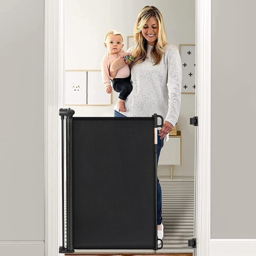 Retractable Baby Gate, 33" Tall, Extends up to 55" Wide - Lot 263