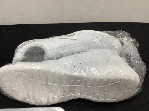 White Cheer Shoes Women's Size 7 - Lot 524