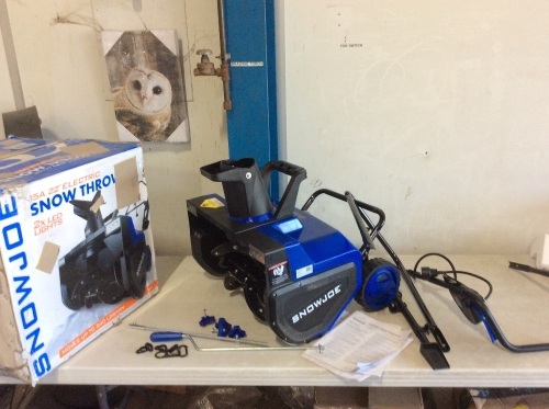 Snow Joe Electric Snow Thrower w/ Dual LED Lights  - Lot 168