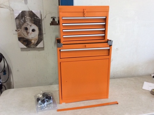Rolling 2-Piece Tool Chest - Lot 617